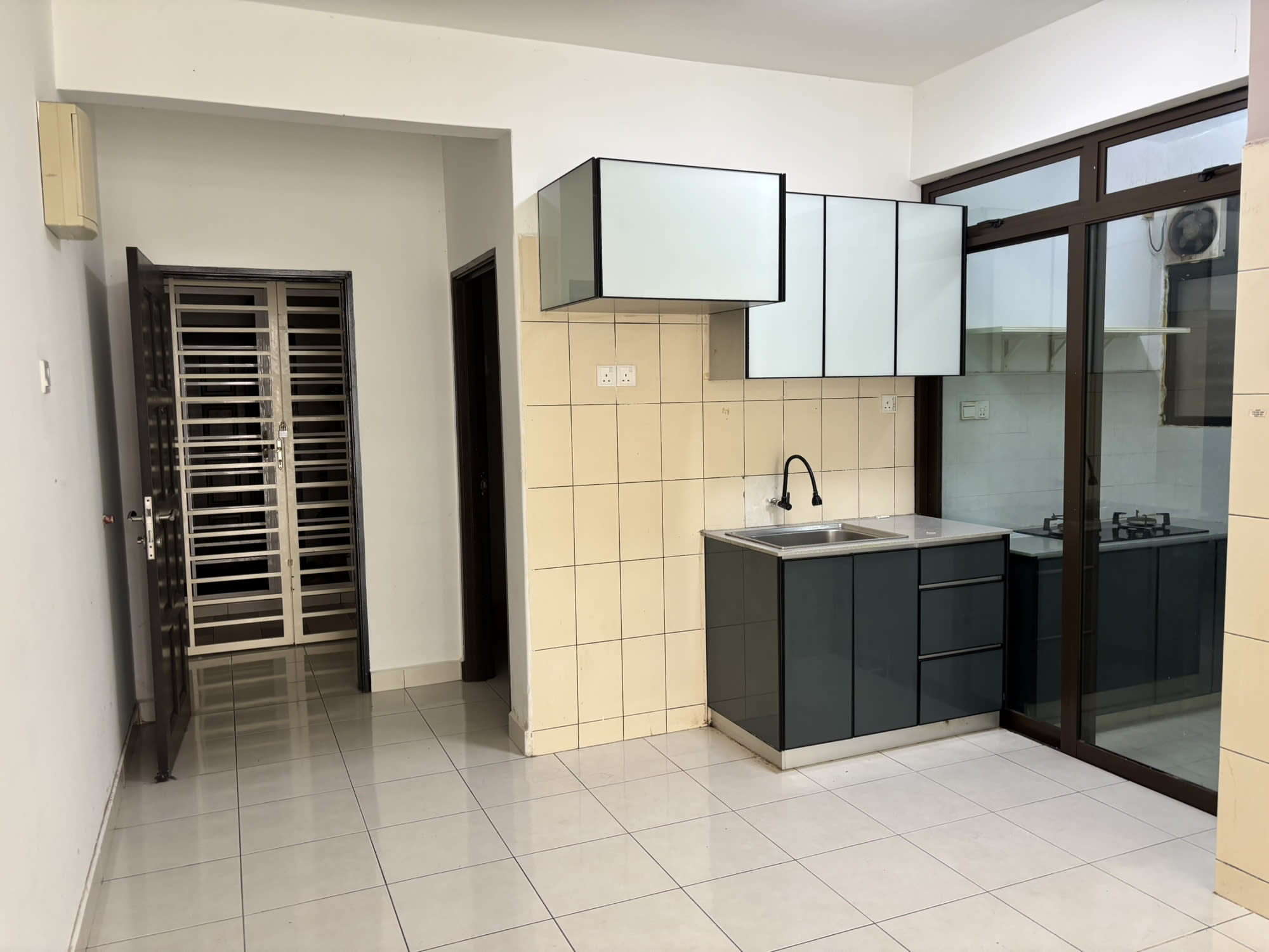 Indah Alam Condominium Jalan Jubli Perak 22/1 Seksyen 22 Shah Alam Selangor Malaysia Zip 40400 Shah Alam Selangor