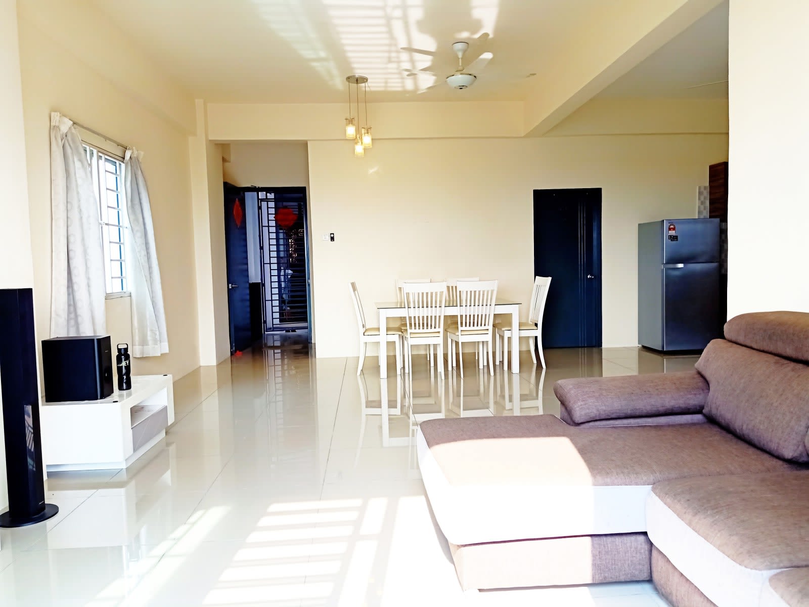 A Mahkota Garden Condominium Zip 43200 Kajang Selangor