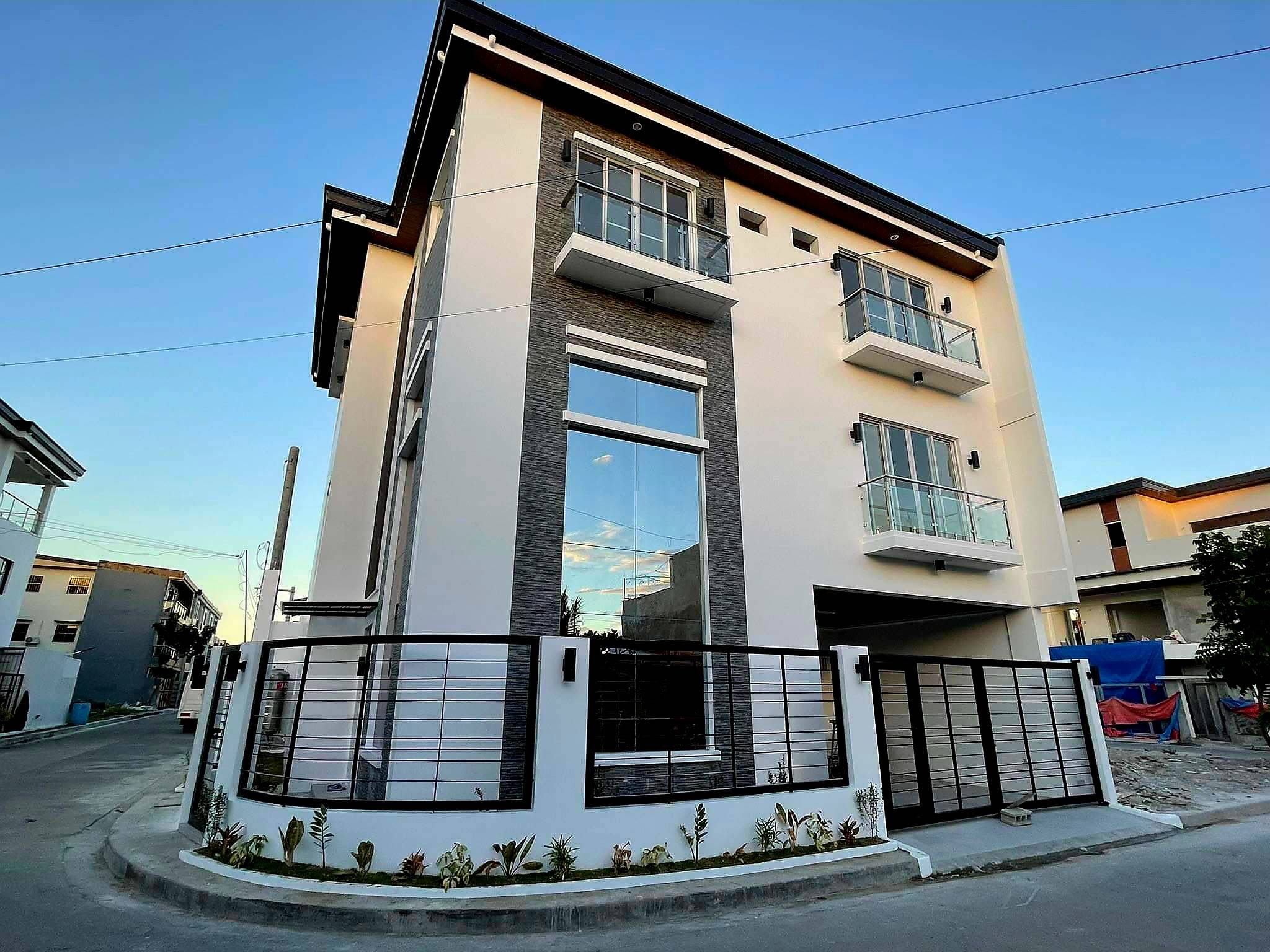 Metro Manila Pasig City Pinagbuhatan Greenwoods Executive Village Pasig Gate Greenwoods Avenue Pasig Metro Manila Philippines Greenwoods Executive Village Pasig Gate 1600