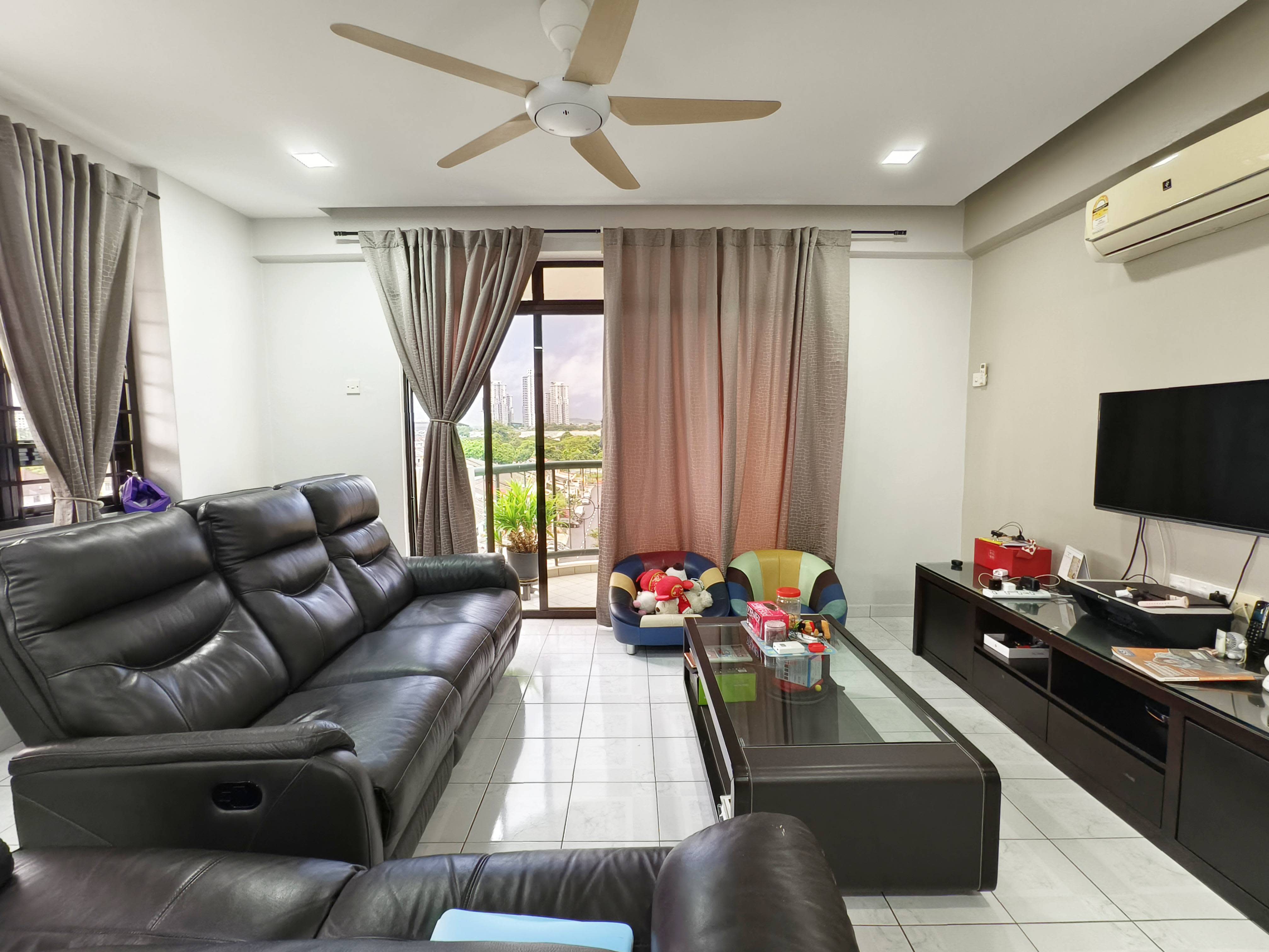 Mutiara Oriental Condominium - Block Dragon Dragon Mutiara Oriental Condominium - Block Dragon Mutiara Oriental Condo Jalan BM 1/8 Taman Bukit Mayang Emas Petaling Jaya Selangor Malaysia Zip 47301 Petaling Jaya Selangor