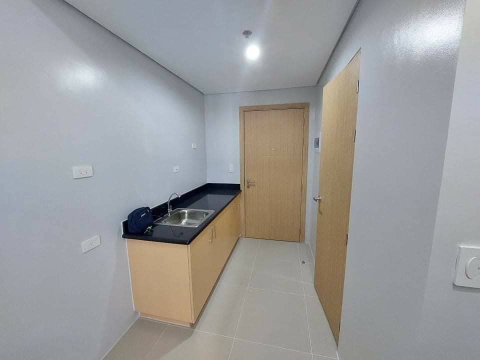 Metro Manila Quezon City Grass Residences Tower 5 Misamis Street Bago Bantay Quezon City Metro Manila Philippines Grass Residences Tower 5 1105