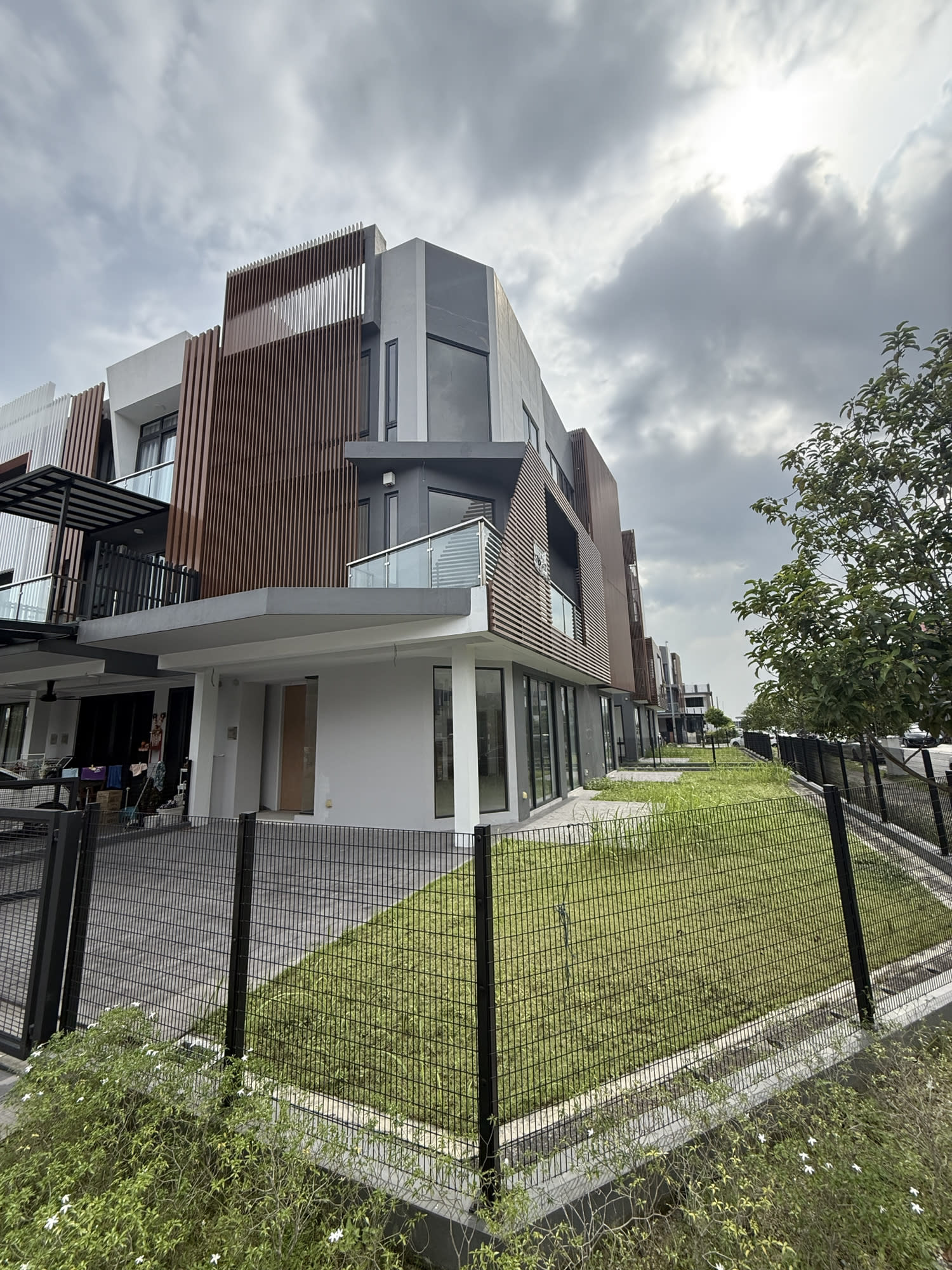 22 Jalan Perling 1/5 Bandar Puchong Jaya Puchong Selangor Malaysia Zip 47100 Puchong Selangor