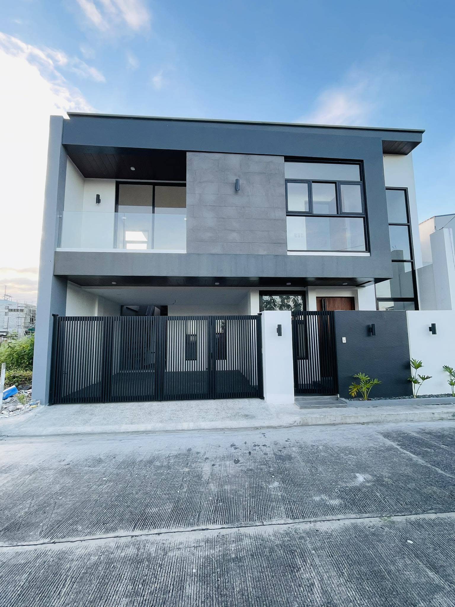 Metro Manila Pasig City Pinagbuhatan Greenwoods Executive Village Pasig Gate Greenwoods Avenue Pasig Metro Manila Philippines Greenwoods Executive Village Pasig Gate 1600